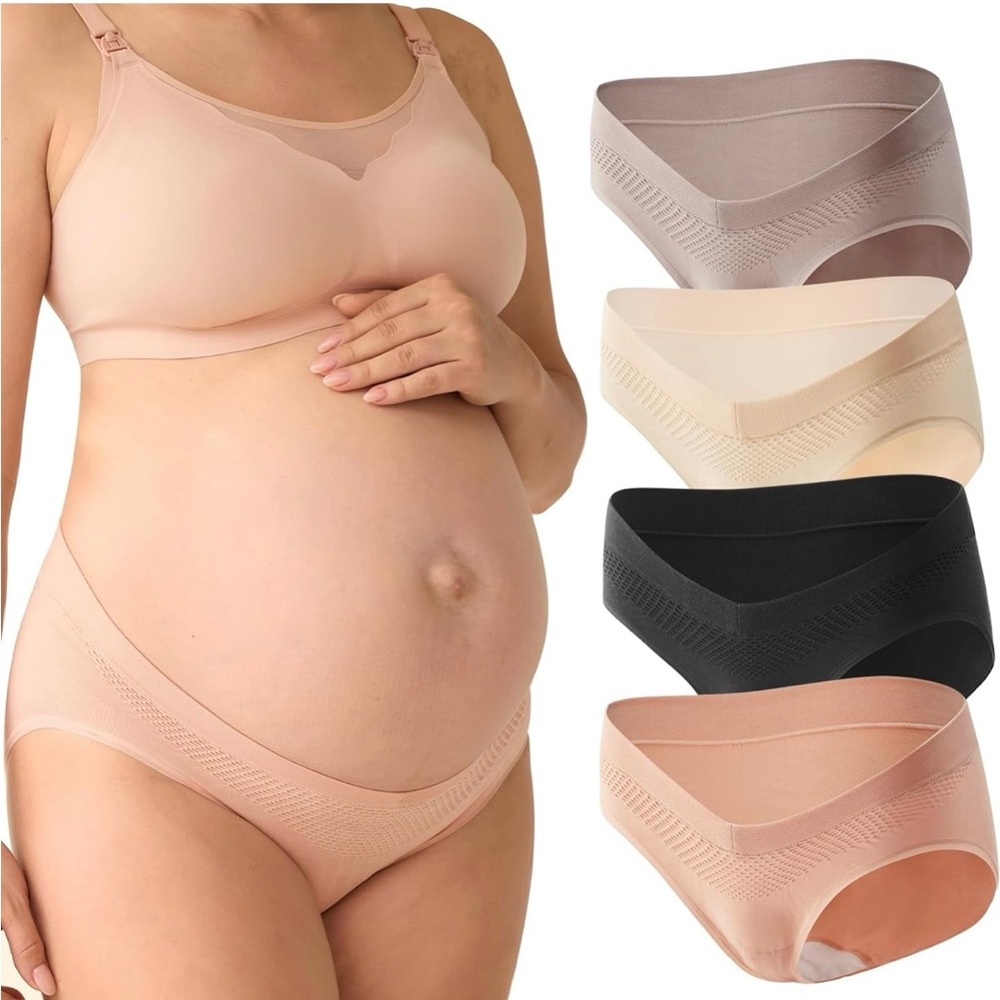 NWT Momcozy 4 panty and pumping bra set
Size M Panties size XL bra